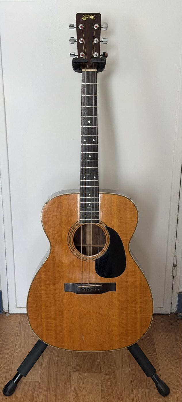 S. Yairi YF-201 – 1978 — Vue principale de l’exemplaire